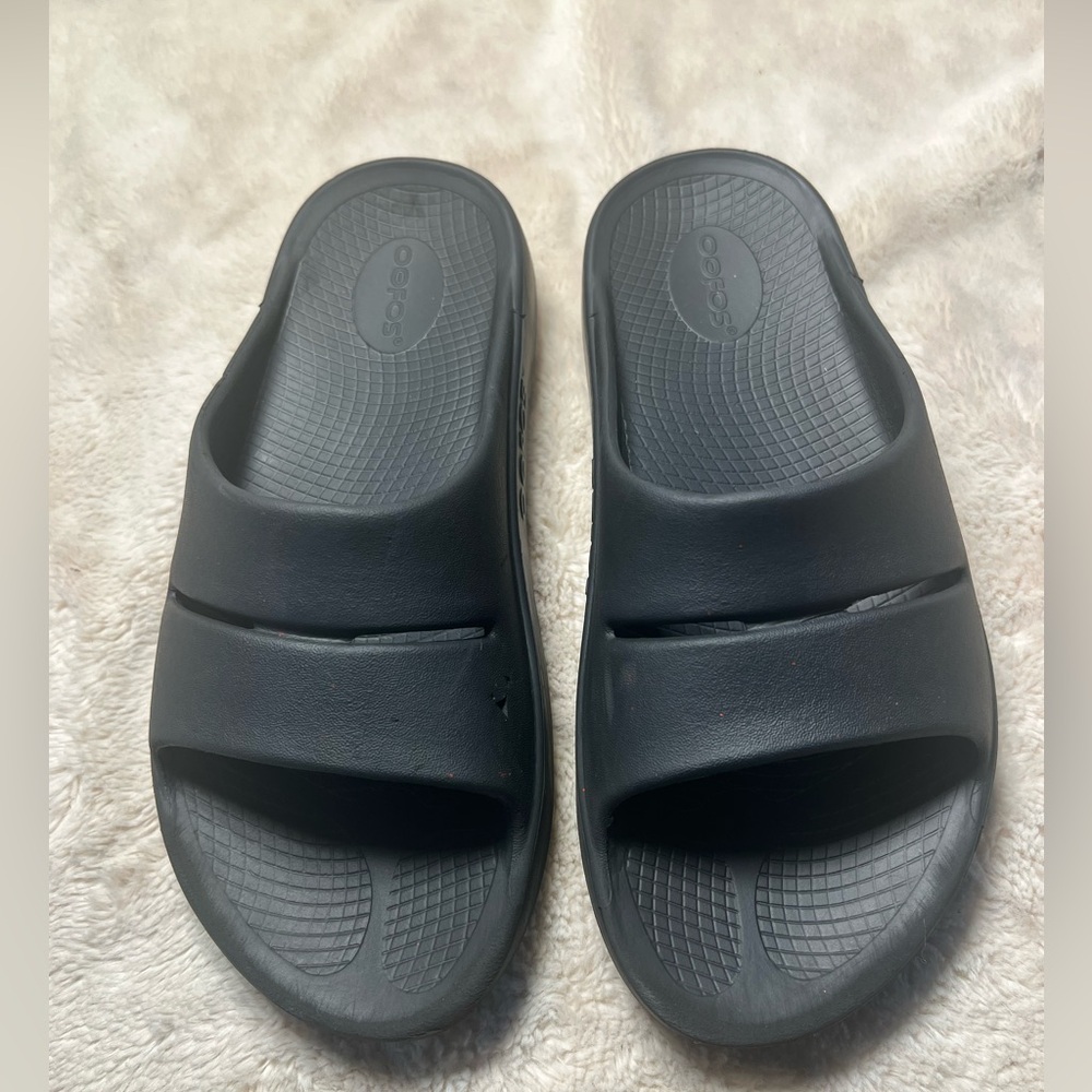 Oofos Unisex OOahh Slide, Black, Mens 8 / Womens 10